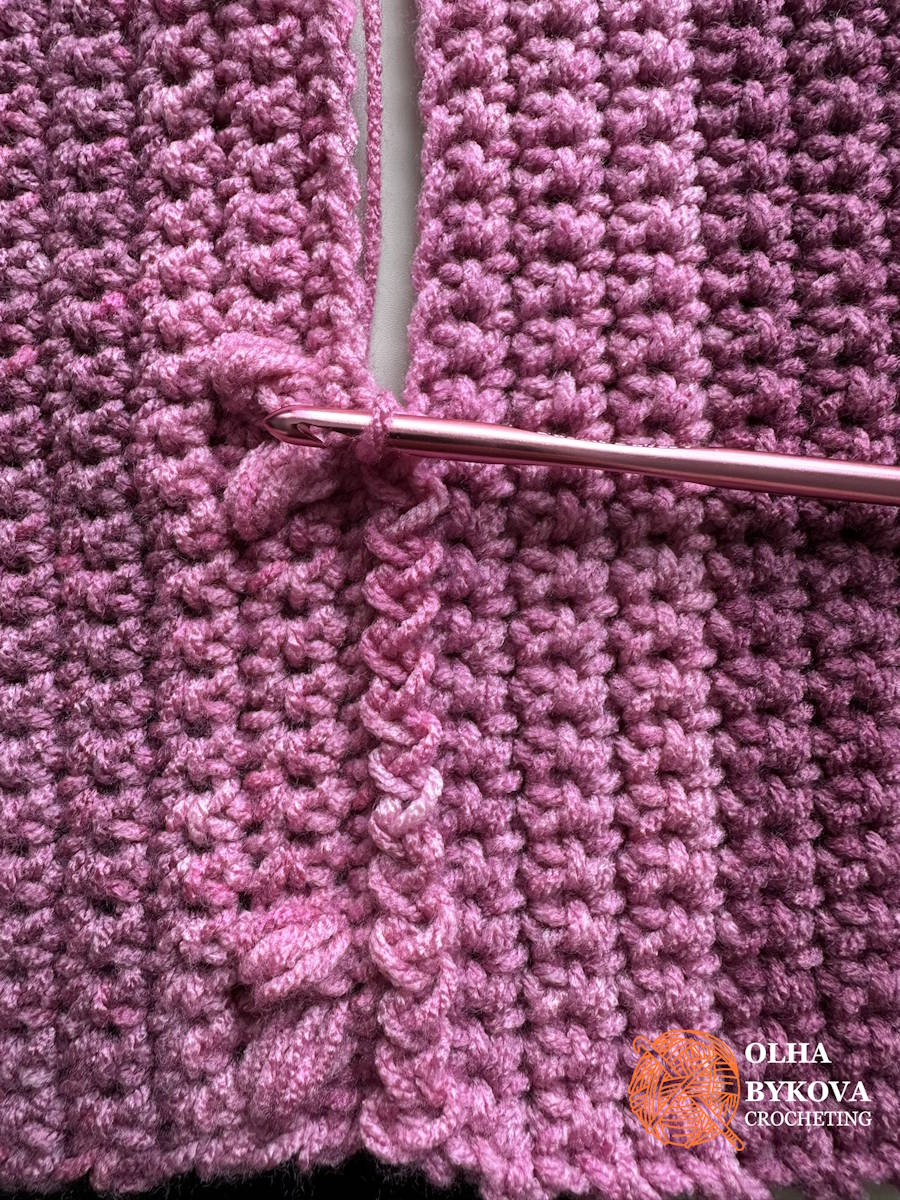 Close-up of zigzag slip stitch joining used to assemble a textured crochet pillow case pattern.