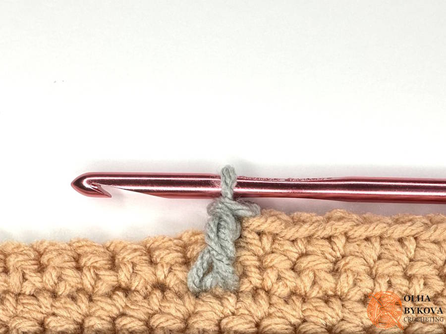 finished fpdc stitch showing raised texture front post double crochet example
